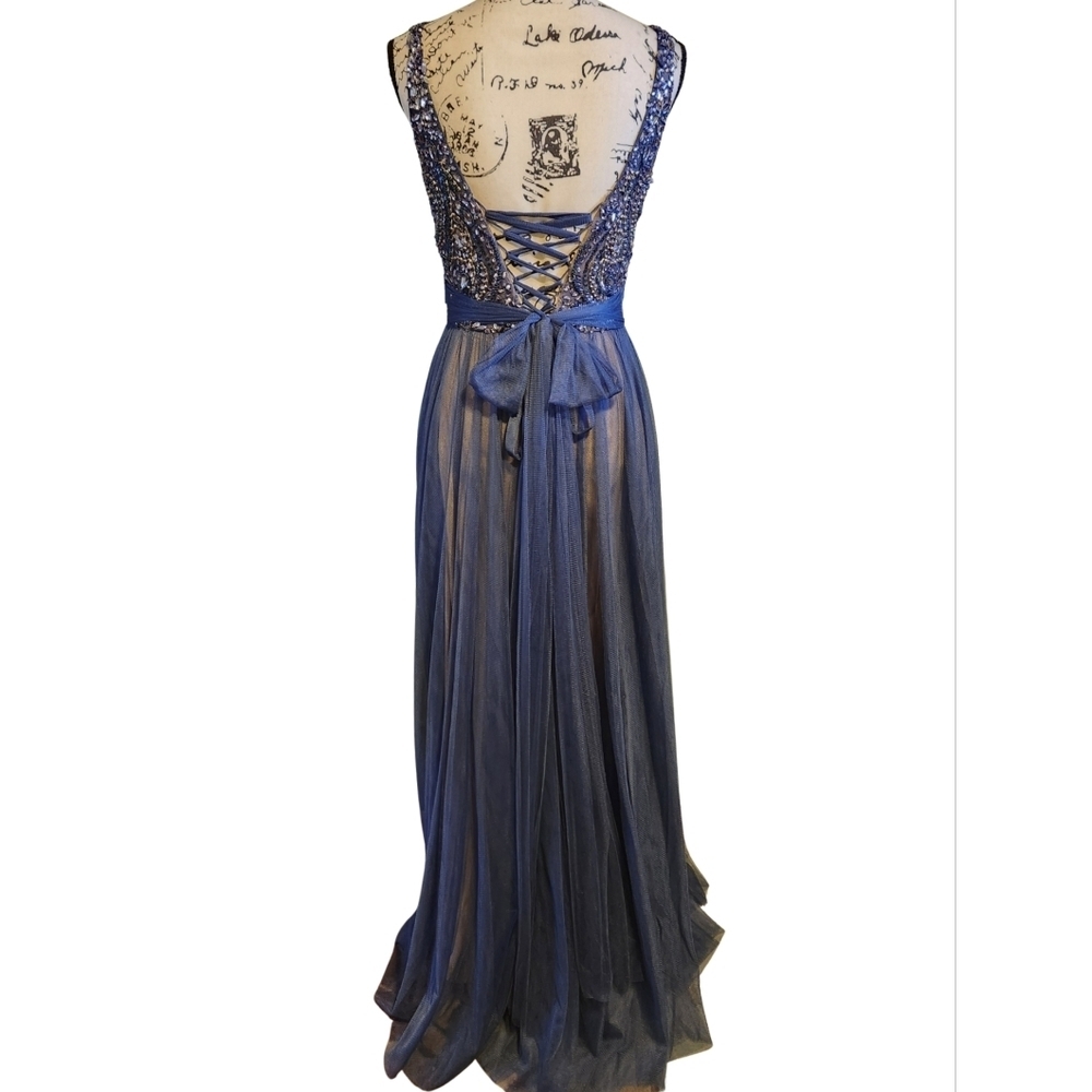 Fiesta Fashion Backless Navy Blue & Nude Dress - Picture 13 of 16